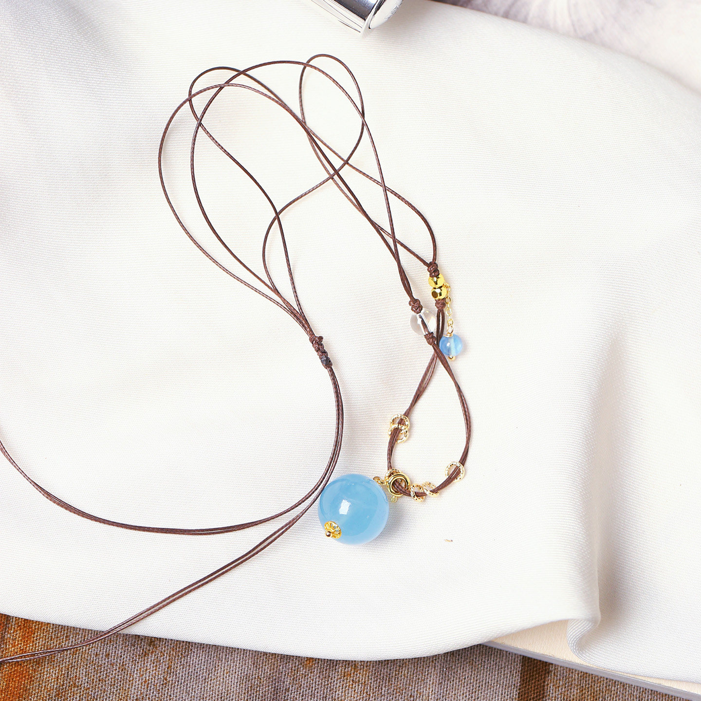 天然水晶海蓝宝单珠皮绳项链锁骨链可调节款吊坠 女款锁骨链挂坠,淘宝优惠券,粉丝福利购,淘宝优惠卷