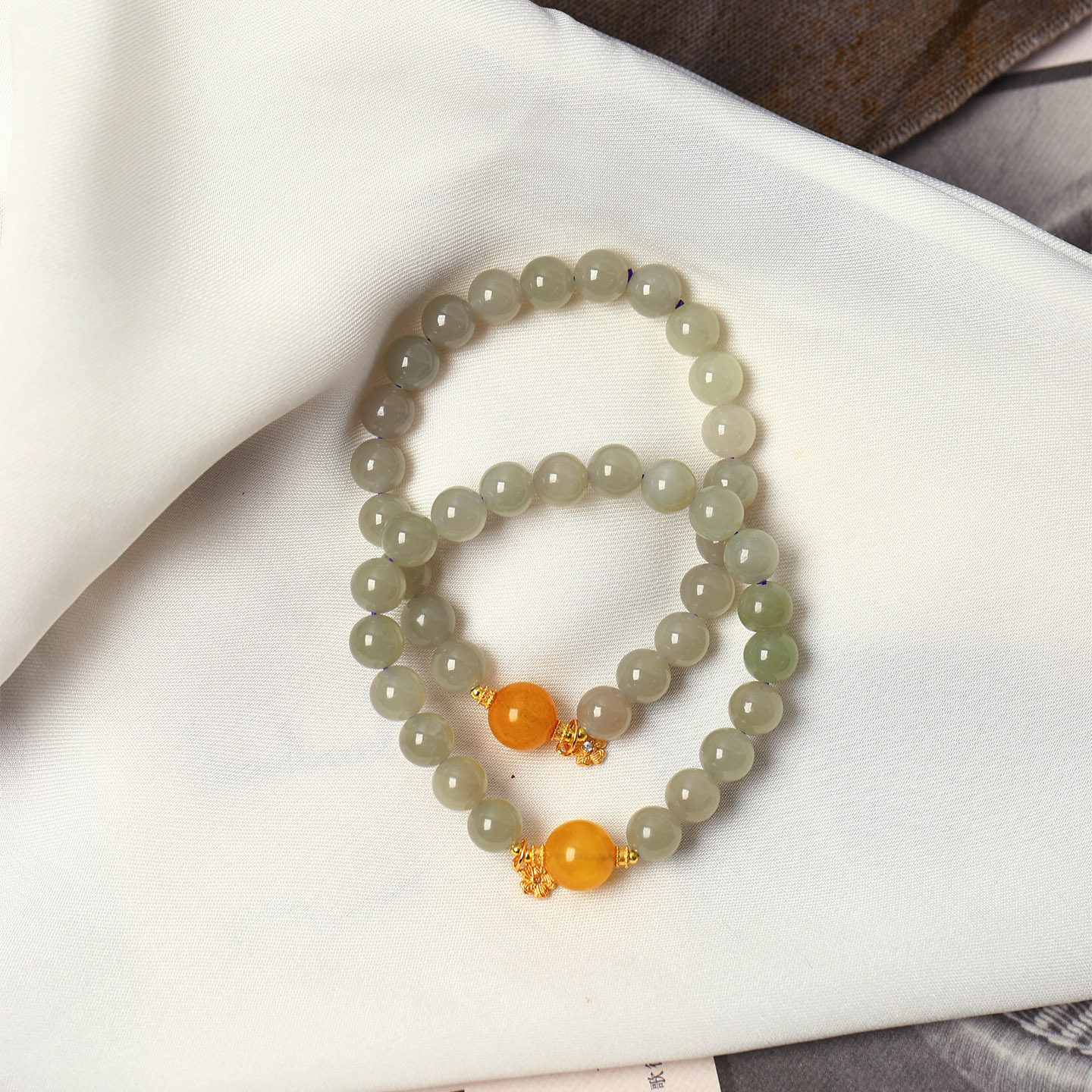 天然和田玉冰料烟灰圆珠原创搭配款手链 女款玉石手串饰品礼物,淘宝优惠券,粉丝福利购,淘宝优惠卷
