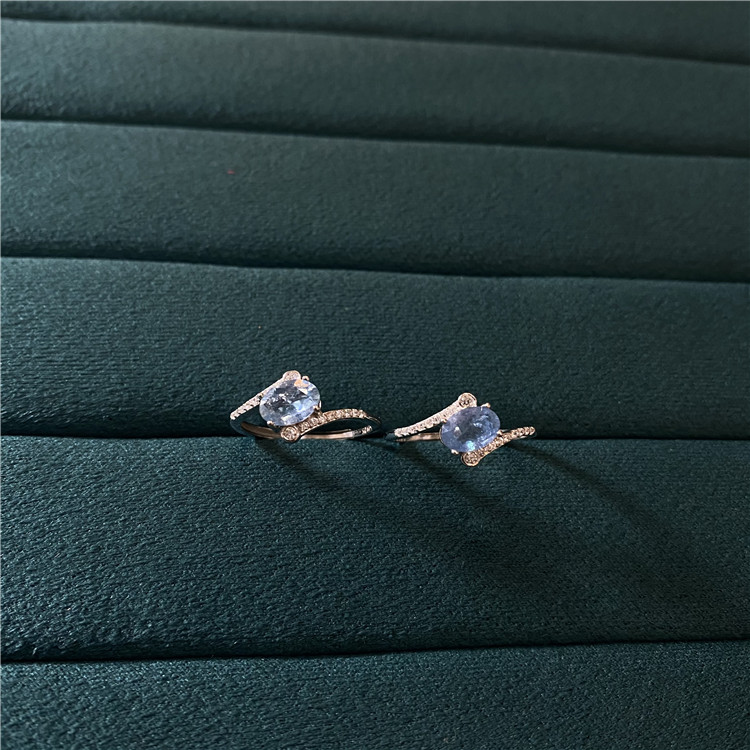 天然海蓝宝纯银镶嵌戒指 女款彩宝水晶戒指饰品颜色好晶体透 - 图0