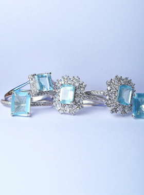 精品彩宝天然海蓝宝石净体裸石纯银镶嵌戒指女水晶戒指多样性发货