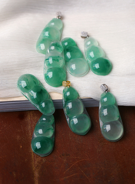 天然独龙玉冰飘花福豆款吊坠