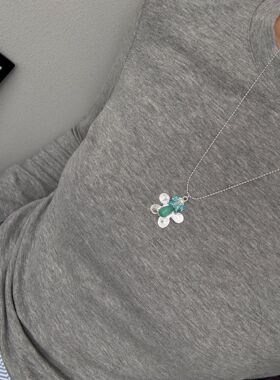 博主同款小众蘑菇吊坠珍珠项链女清新甜美蓝色花朵毛衣链项饰