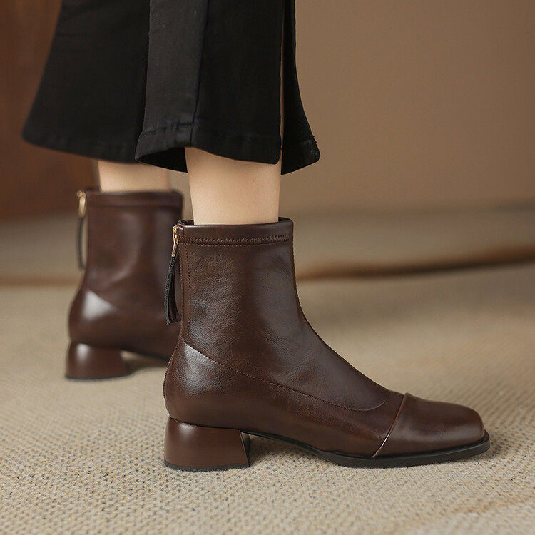 原创短靴女靴子2024新款英伦风显瘦马丁靴43大码中跟弹力瘦瘦靴女,淘宝优惠券,粉丝福利购,淘宝优惠卷