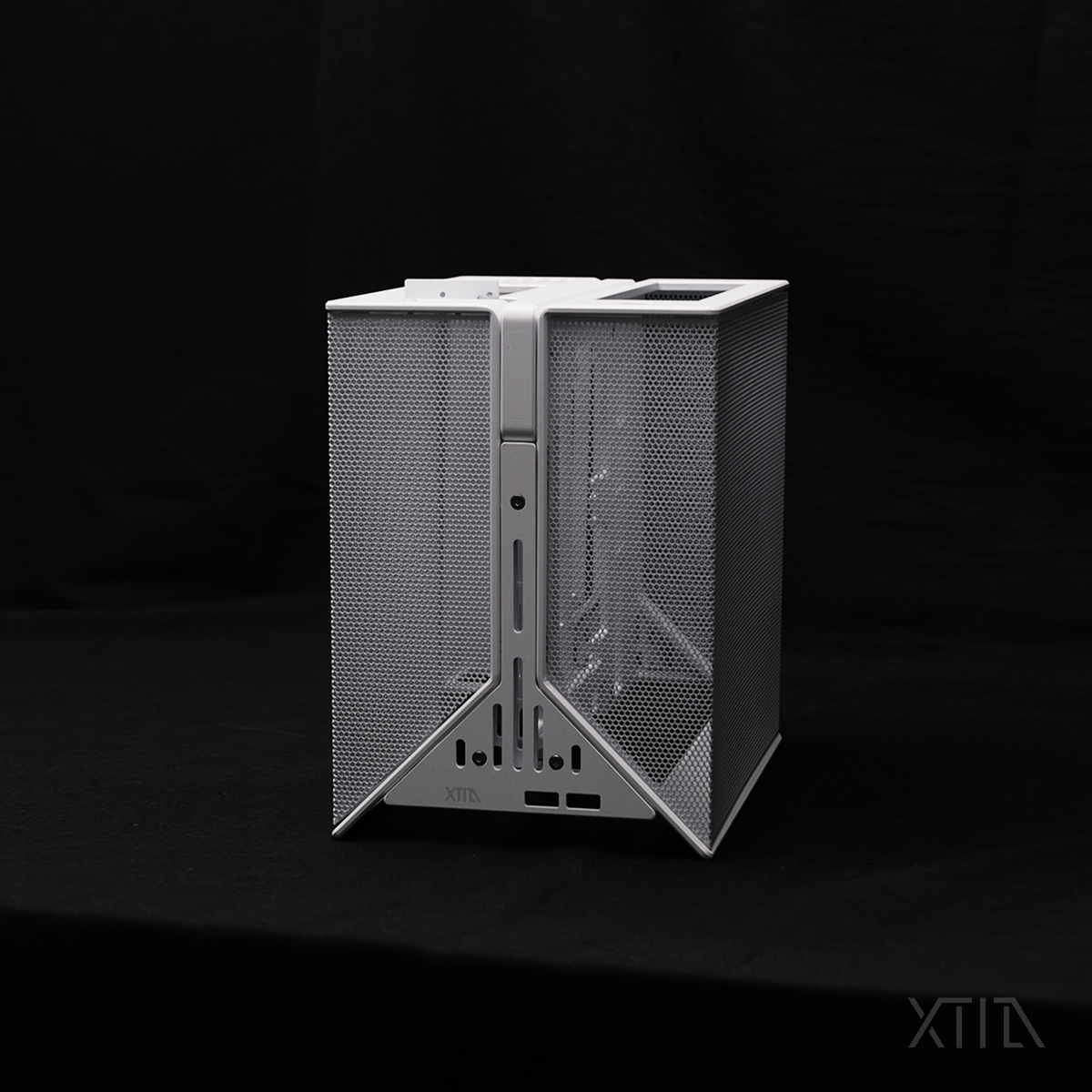 Core display chassis XPM mesh shell mesh board