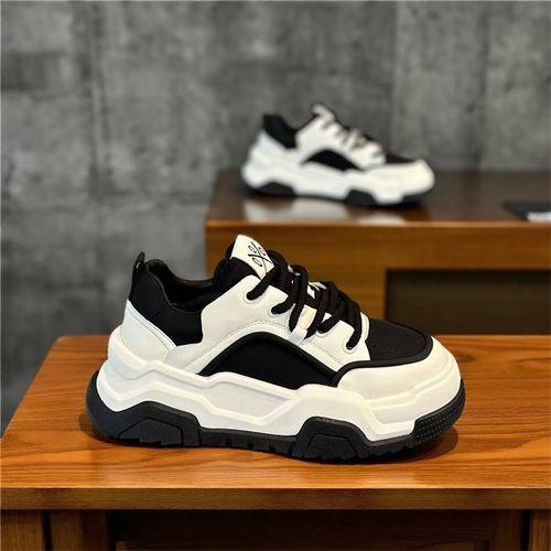 加大码女鞋41到43秋季2025新款平底大号小白鞋40透气皮面板鞋子42 - 图2