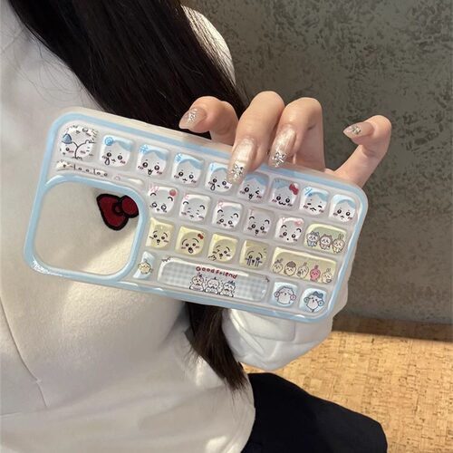 日韩可爱卡通吉伊卡哇键盘适用iphone17pro手机壳苹果16新款15创意14pro女款13超火15promax全包防摔保护套软 - 图0