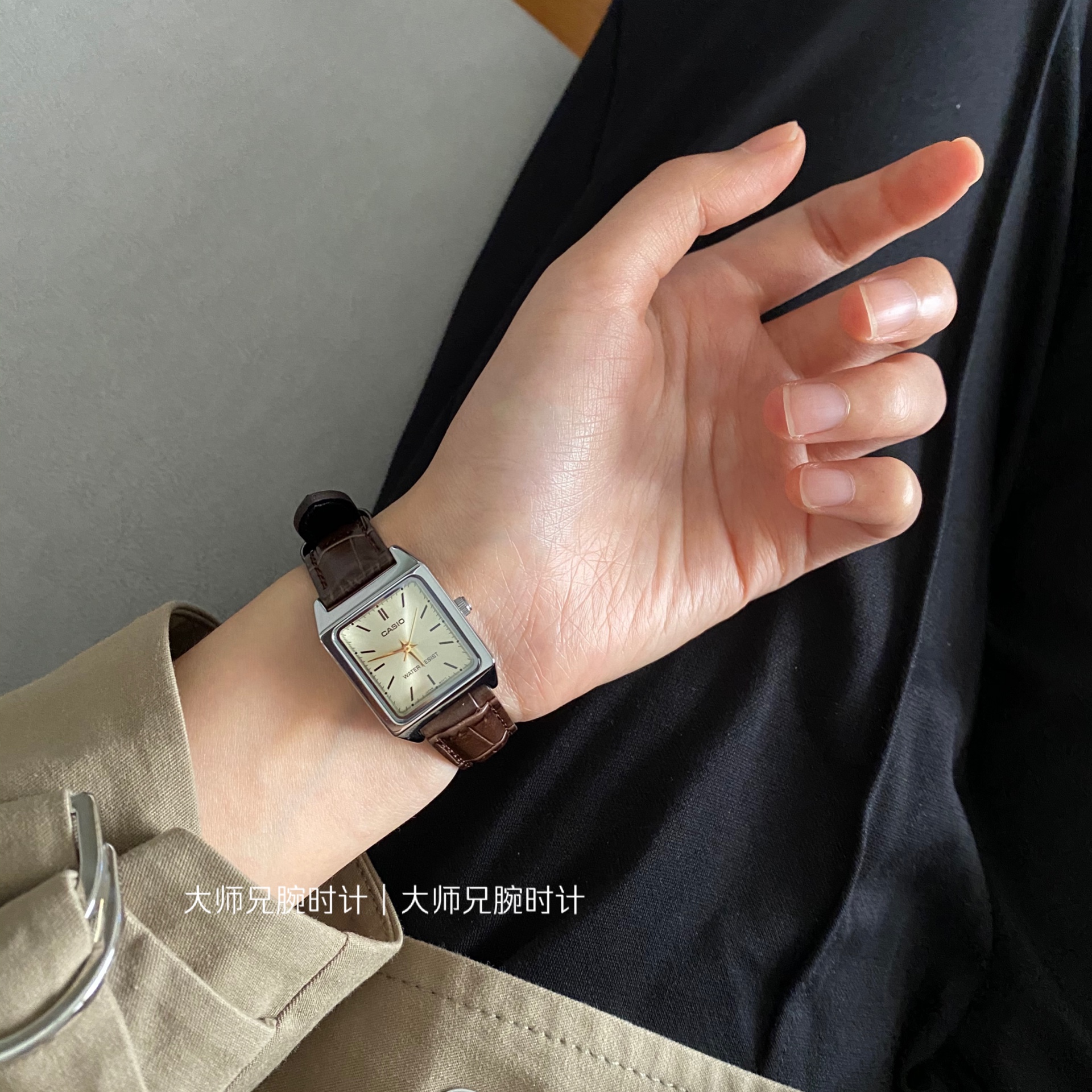 日本 Casio卡西欧复古气质网红小方表/小方块 ins女款手表棕/黑色