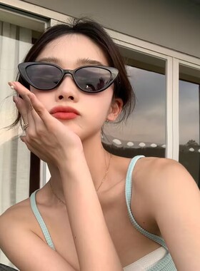 气质高级感墨镜女学生2025新款百搭防紫外线晒ins太阳镜沙滩骑行