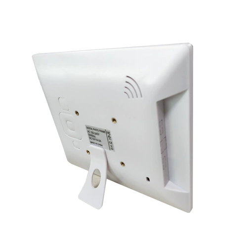 多 多                    