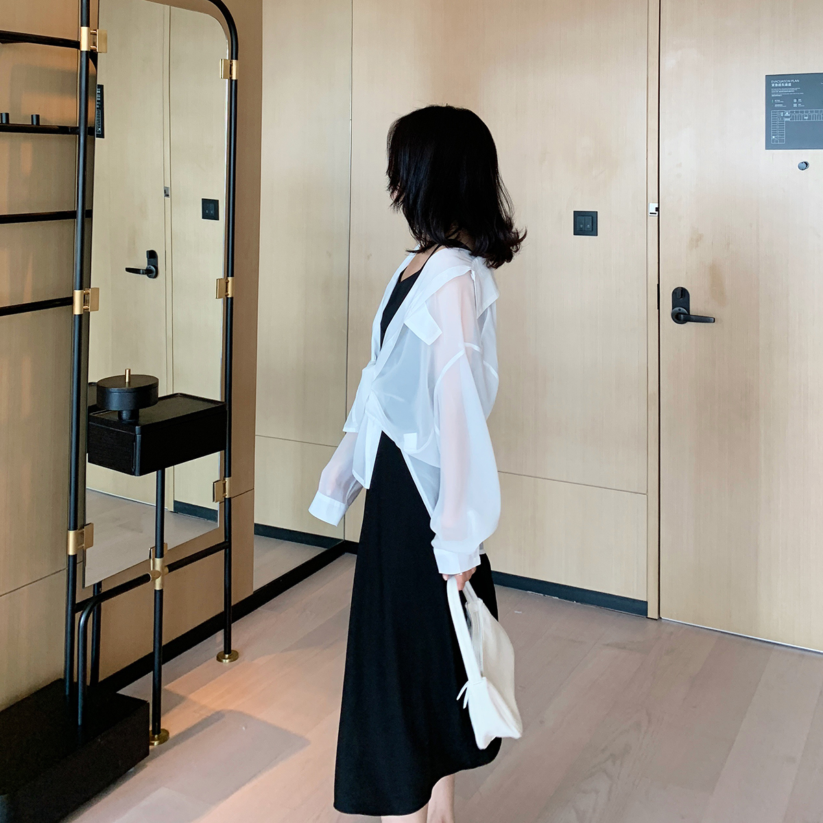 ChicMoss彬ge大表姐彬ge大表姐夏装新款网红防晒衣套装女装两件套吊带连衣裙裙子2