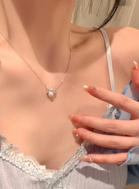 小众设计感蝴蝶结珍珠项链女简约个性时尚气质百搭颈链锁骨链