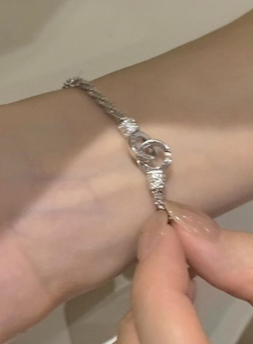 独特设计感碎银子双环锁扣手链女轻奢精致个性时尚百搭手环手饰