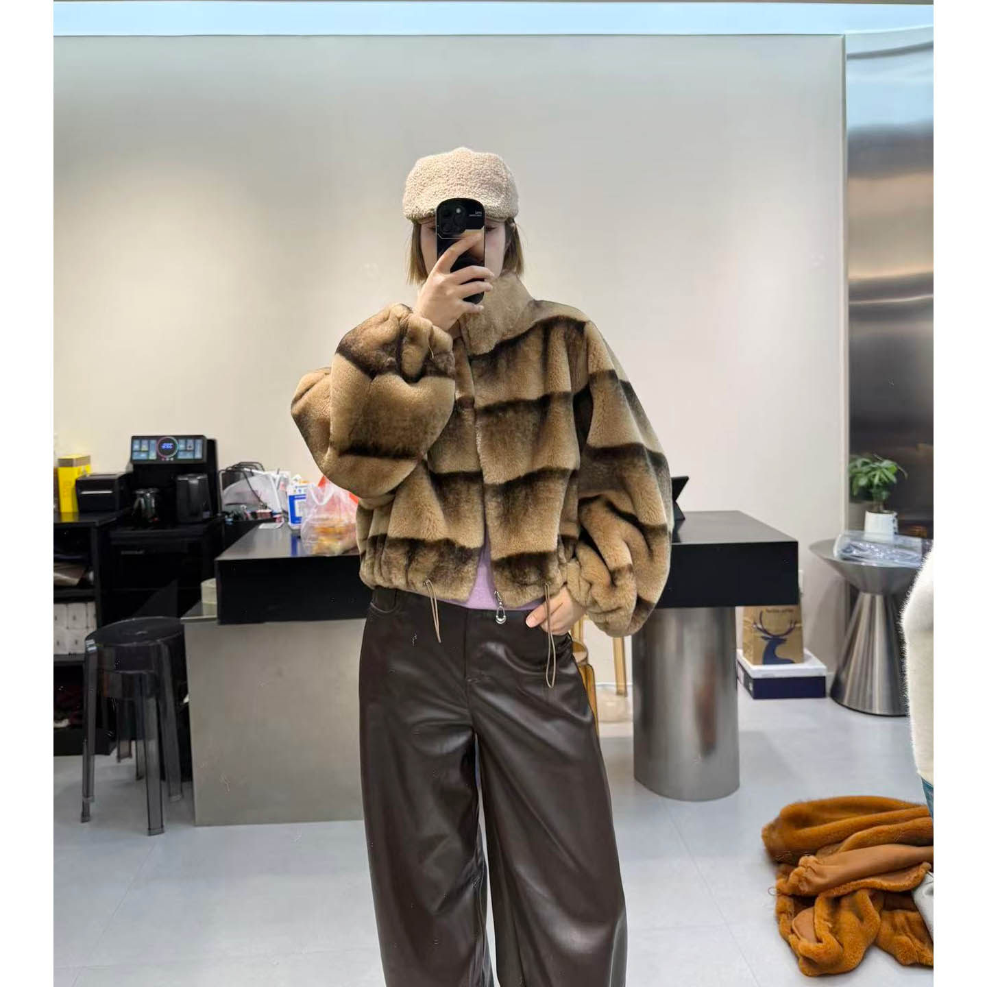 仿貂绒皮毛一体外套女短款皮草立领灯笼袖宽松感上衣冬季新款,淘宝优惠券,粉丝福利购,淘宝优惠卷