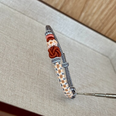 新款同心结手绳手工编织手绳