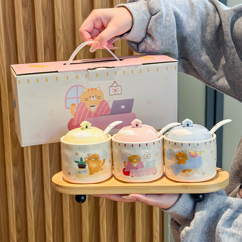 可爱卡通陶瓷调料瓶罐带勺厨房家用辣椒油罐味精盐罐佐料盒高颜值,淘宝优惠券,粉丝福利购,淘宝优惠卷