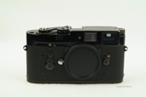 The Leica M2 Blackpaint Black Lacquer