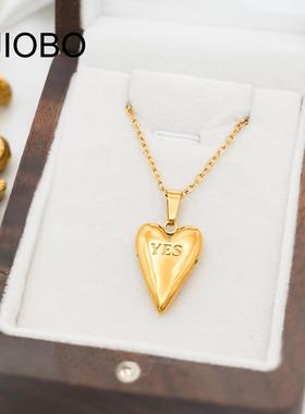 日韩简约风气质轻奢爱心经典款项链钛钢镀18k金小众百搭吊坠项链