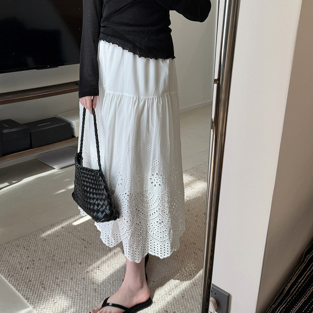 ສິ້ນລະດູຮ້ອນ retro lace hollow midi skirt