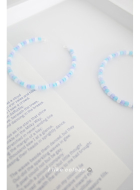 甜美清新女生串珠钢圈手镯