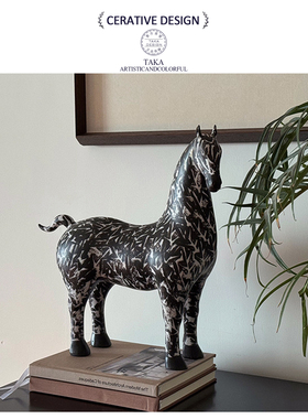 2026生肖马陶瓷摆件礼盒