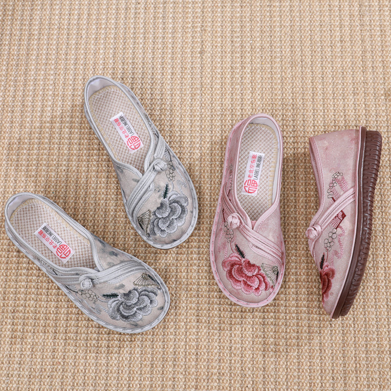 新款老北京布鞋女复古民族风绣花鞋舒适软底女单鞋时尚国风妈妈鞋,淘宝优惠券,粉丝福利购,淘宝优惠卷