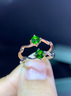 银饰品戒指圆形原创小巧透辉石