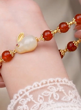 月兔红色珠珠手链女石榴红小兔子