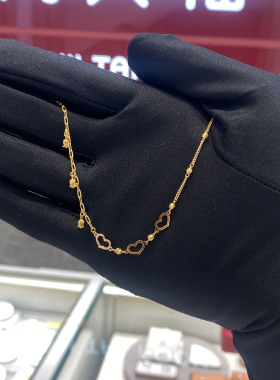 周大福爱心小铃铛黄金手链