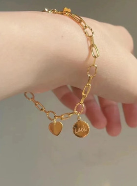 周大福爱心牌回形针足金黄金手链