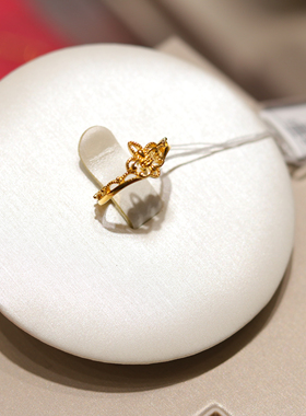 周大福鸢尾花黄金足金戒指