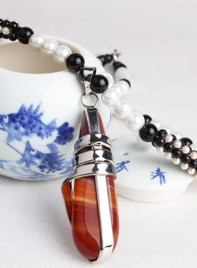 原创天然石玛瑙长款百搭银饰吊坠