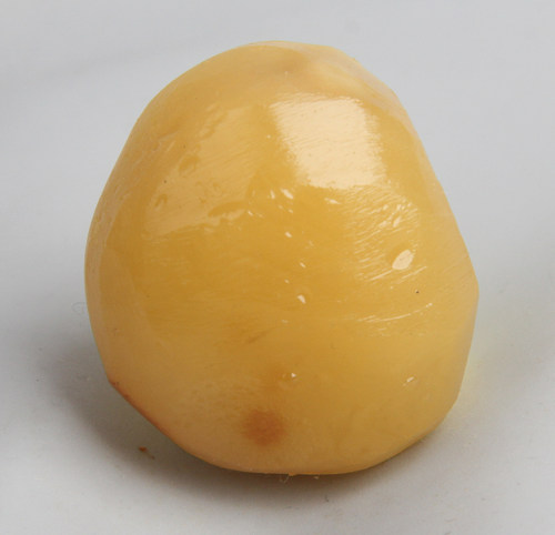 乌克兰天然琥珀蜜蜡原石 吊坠珠子料原矿鸡油黄全皮料手把件 珠宝 - 图2