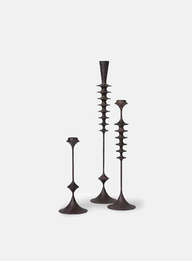 现代简约家居设计样板间餐厅餐桌