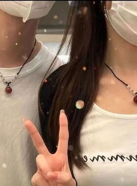 相思豆项链周家同款转运珠王维诗里的红豆吊坠送闺蜜朋友情侣礼物