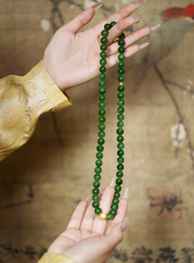 天然新中式国潮俄罗斯碧玉项链和田玉菠菜绿锁骨链毛衣链原创女款