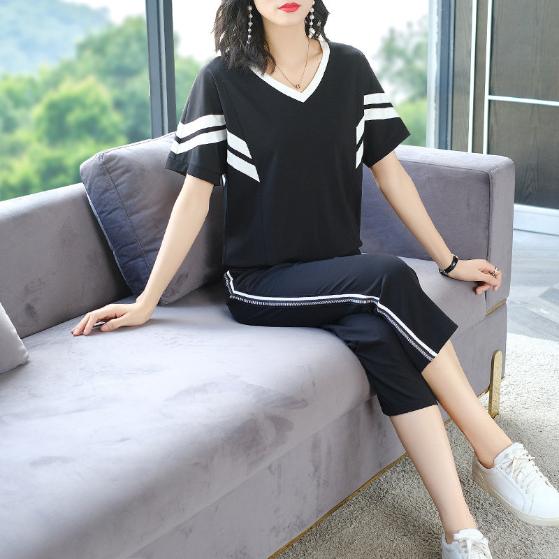  爱朴女装大码女装