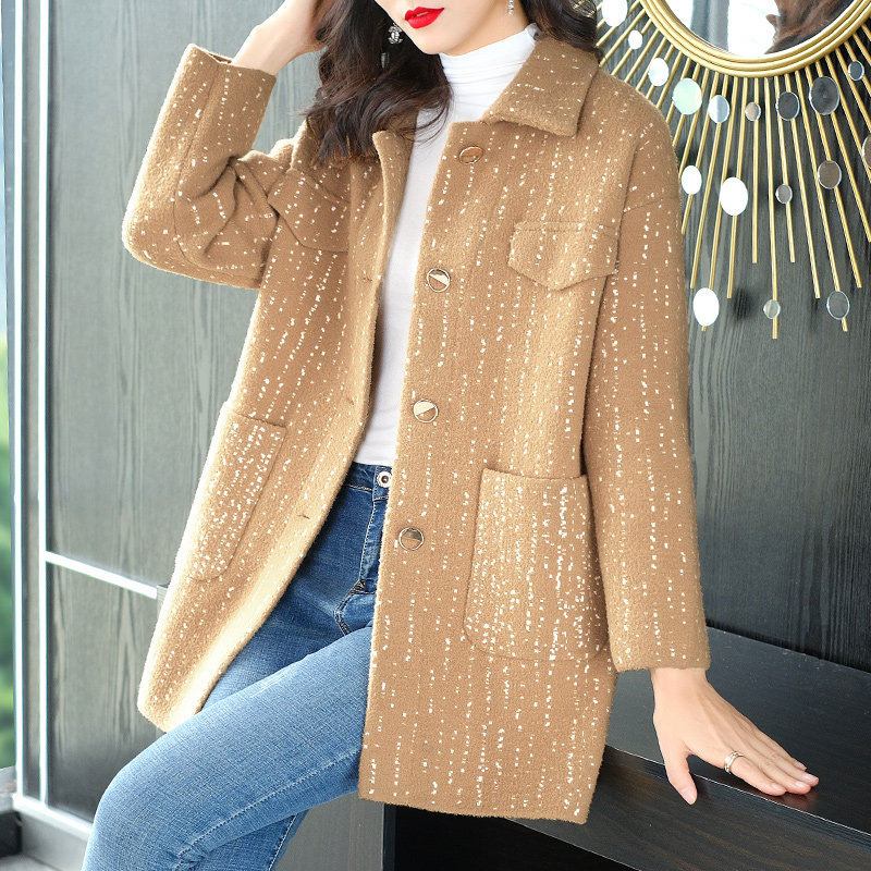 爱朴大码秋装2020年新款微胖mm外套 爱朴女装大码女装