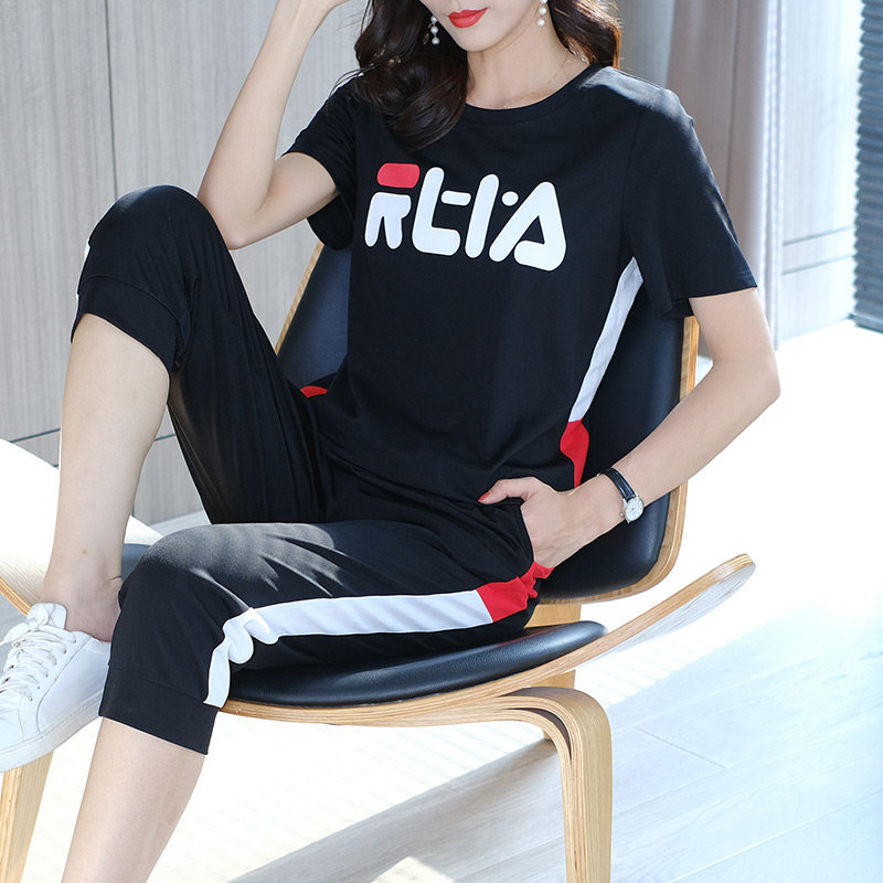  爱朴女装大码女装