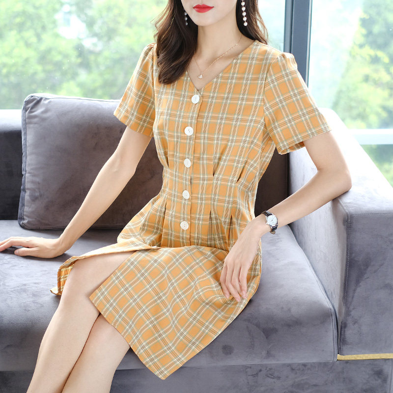  爱朴女装大码女装