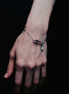 ATELIERSO 26SS交织别针手链