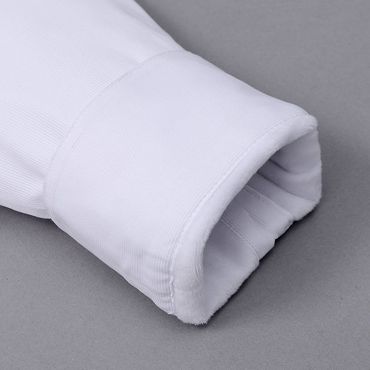 Langärmliges, mit Samt verdicktes, warmes weißes Arbeitskleidungshemd