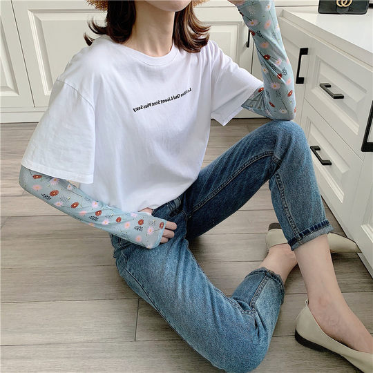 Internet celebrity's fresh driving tool HyunA style gloves