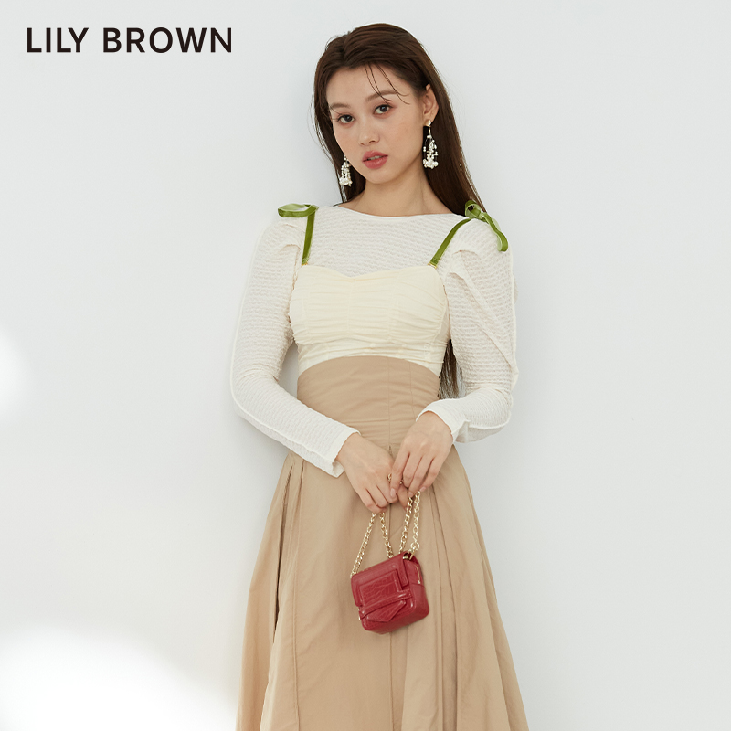 LILY BROWN秋冬款纯色甜美肌理感泡泡袖打底上衣LWCT234313 - 图1