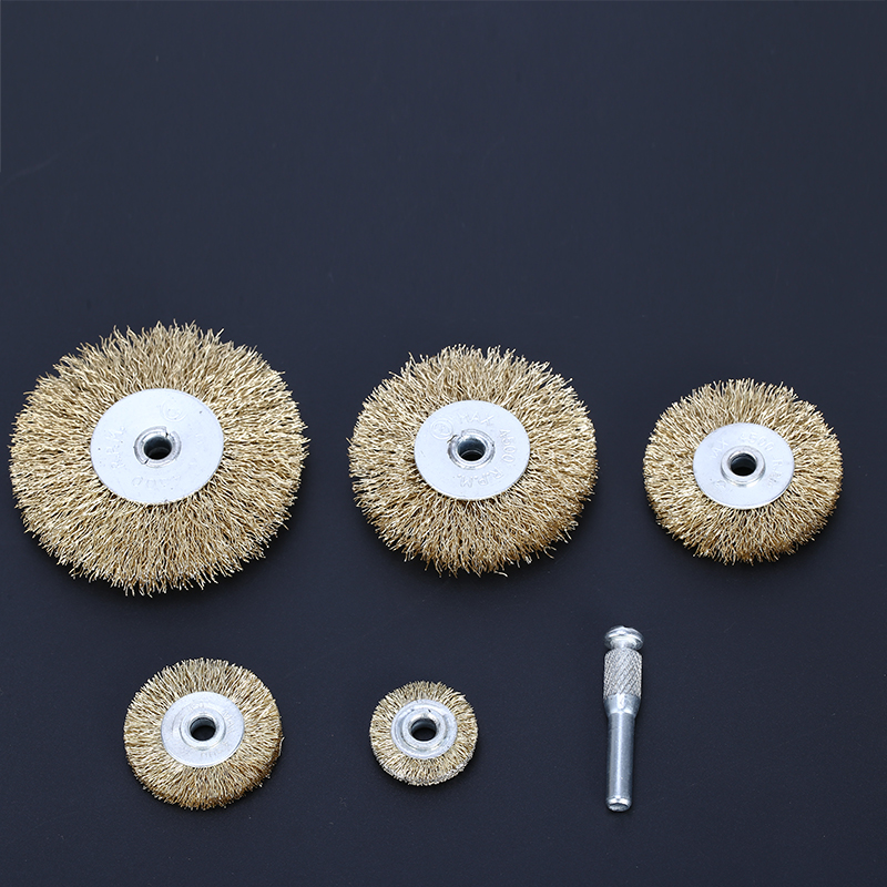 Flat grinding, cleaning and rust removal of wire wheel holes