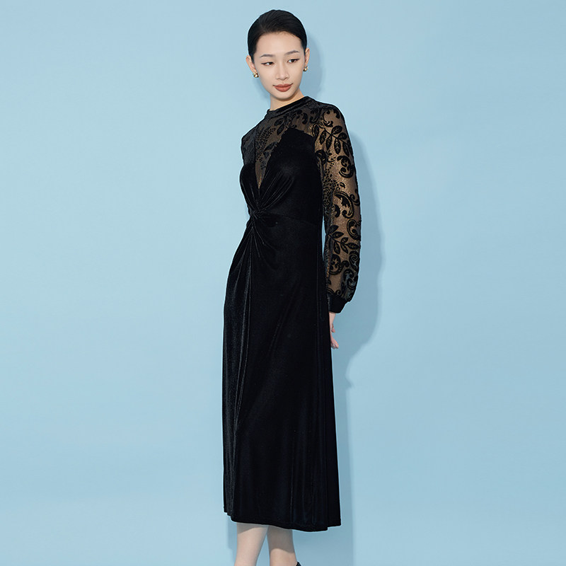 马天奴女装秋冬新款黑色丝绒拼接圆领烧花连衣裙子收腰长袖时尚,淘宝优惠券,粉丝福利购,淘宝优惠卷
