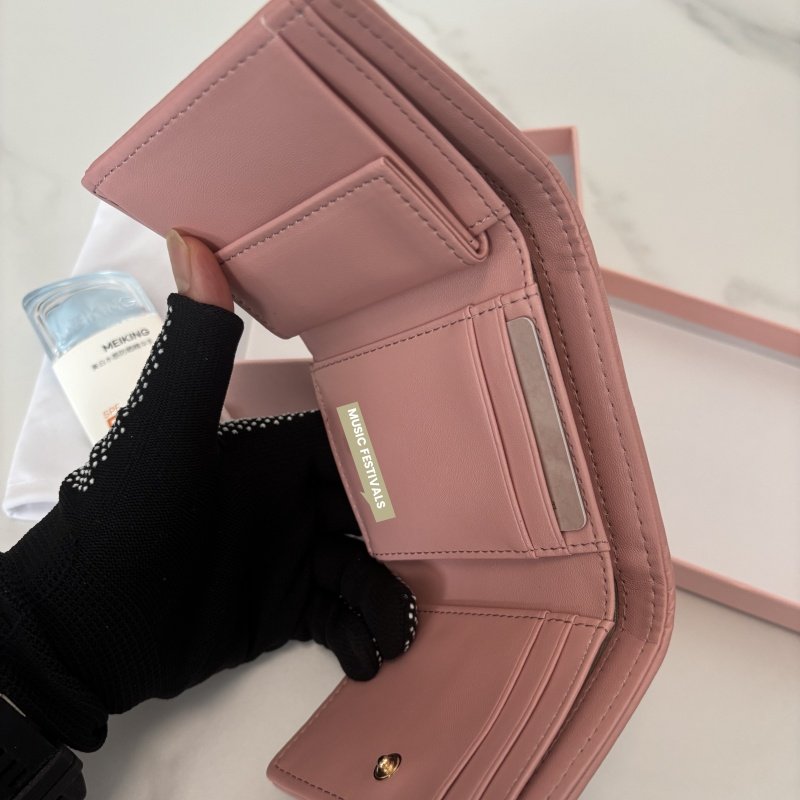 miu短款钱包粉色爱心3折零钱包山羊皮硬币包时尚简约女生小礼物卡,淘宝优惠券,粉丝福利购,淘宝优惠卷