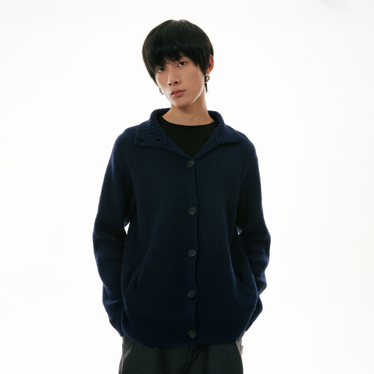 FUNKYFUN原创设计纯色立领纽扣开衫毛衣外套休闲慵懒针织外套男女 - 图2