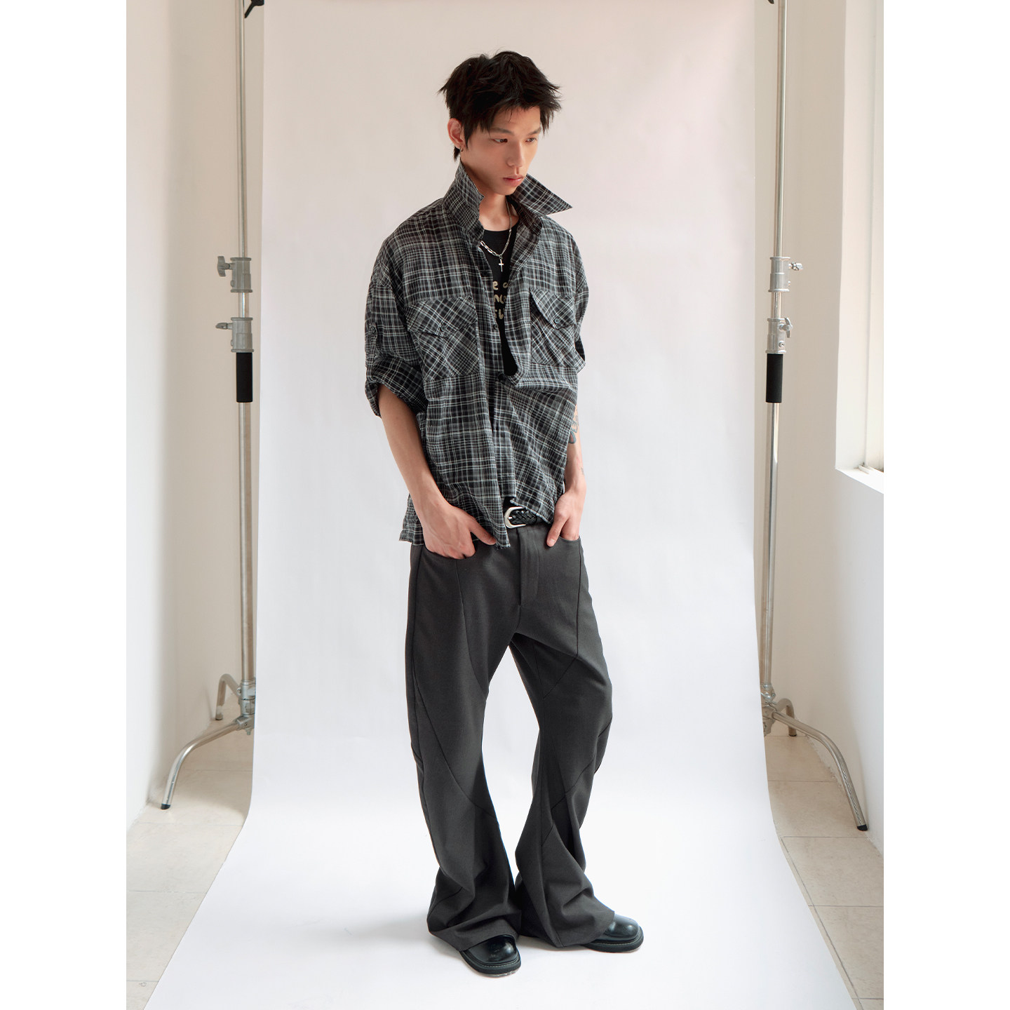 FUNKYFUN original curved three-dimensional structure cut dark gray stacked scimitar trousers casual trousers