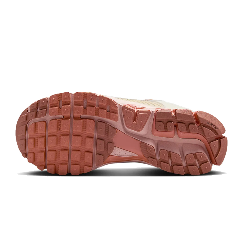 NIKE耐克女子W NIKE ZOOM VOMERO 5运动休闲鞋FJ2028-002 - 图3