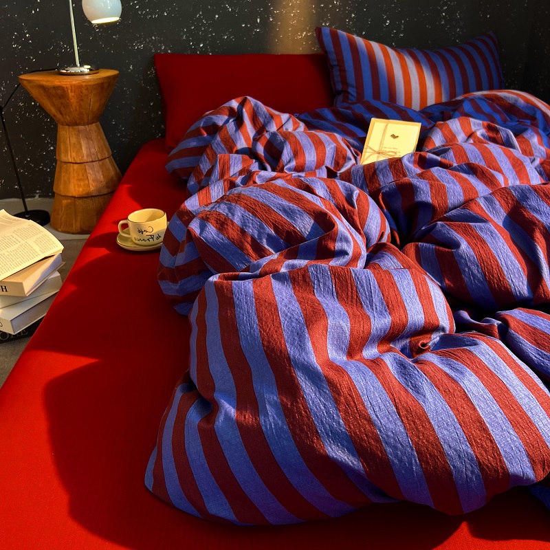 高级感简约红蓝撞色条纹皱皱纱被套四件套柔软1.5m宿舍床单三件套 - 图3